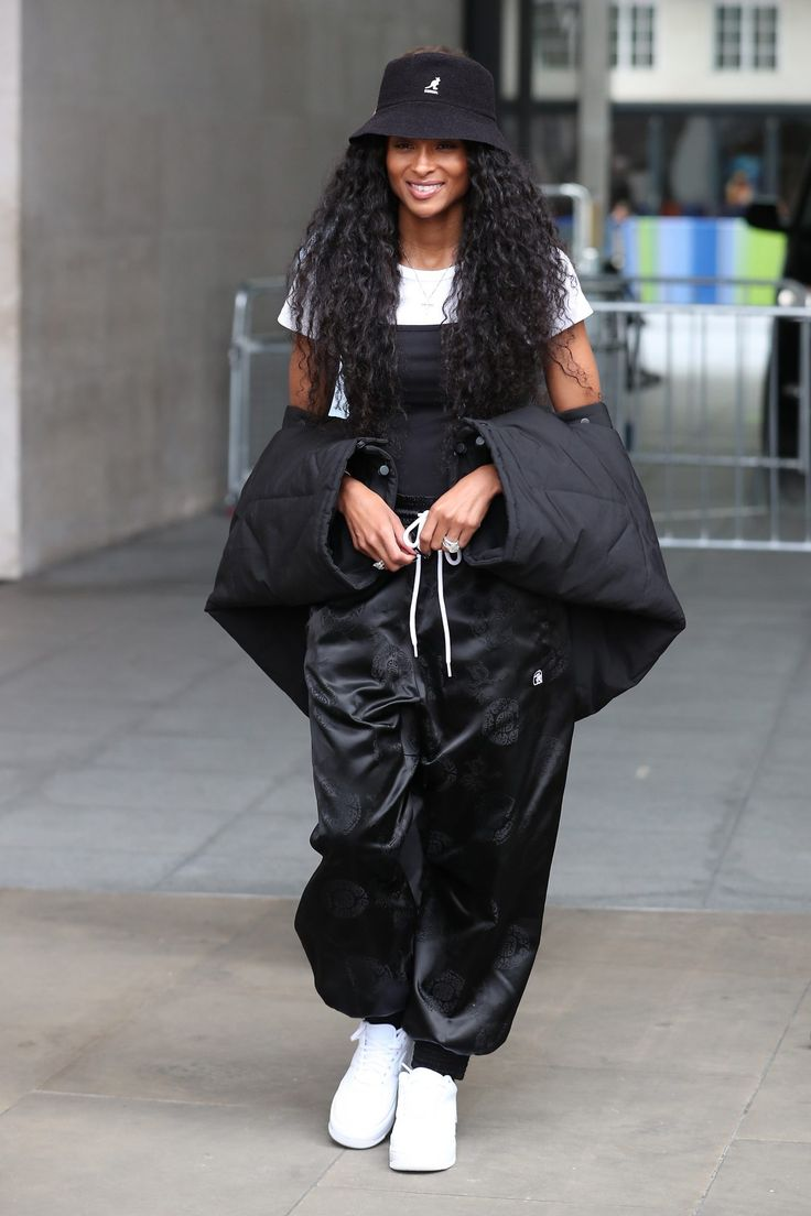 Cool-Girl Summer Edit: 12 Effortless Pieces to Refresh Your Wardrobe 11 image 252